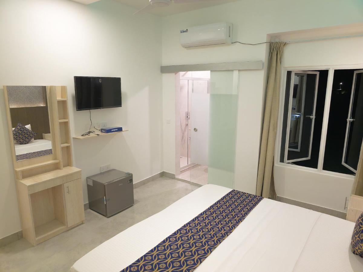 Arora View Hotel Maafushi Exterior photo