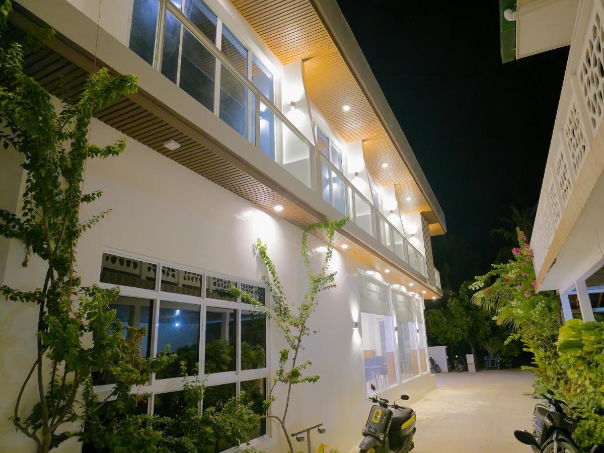 Arora View Hotel Maafushi Exterior photo